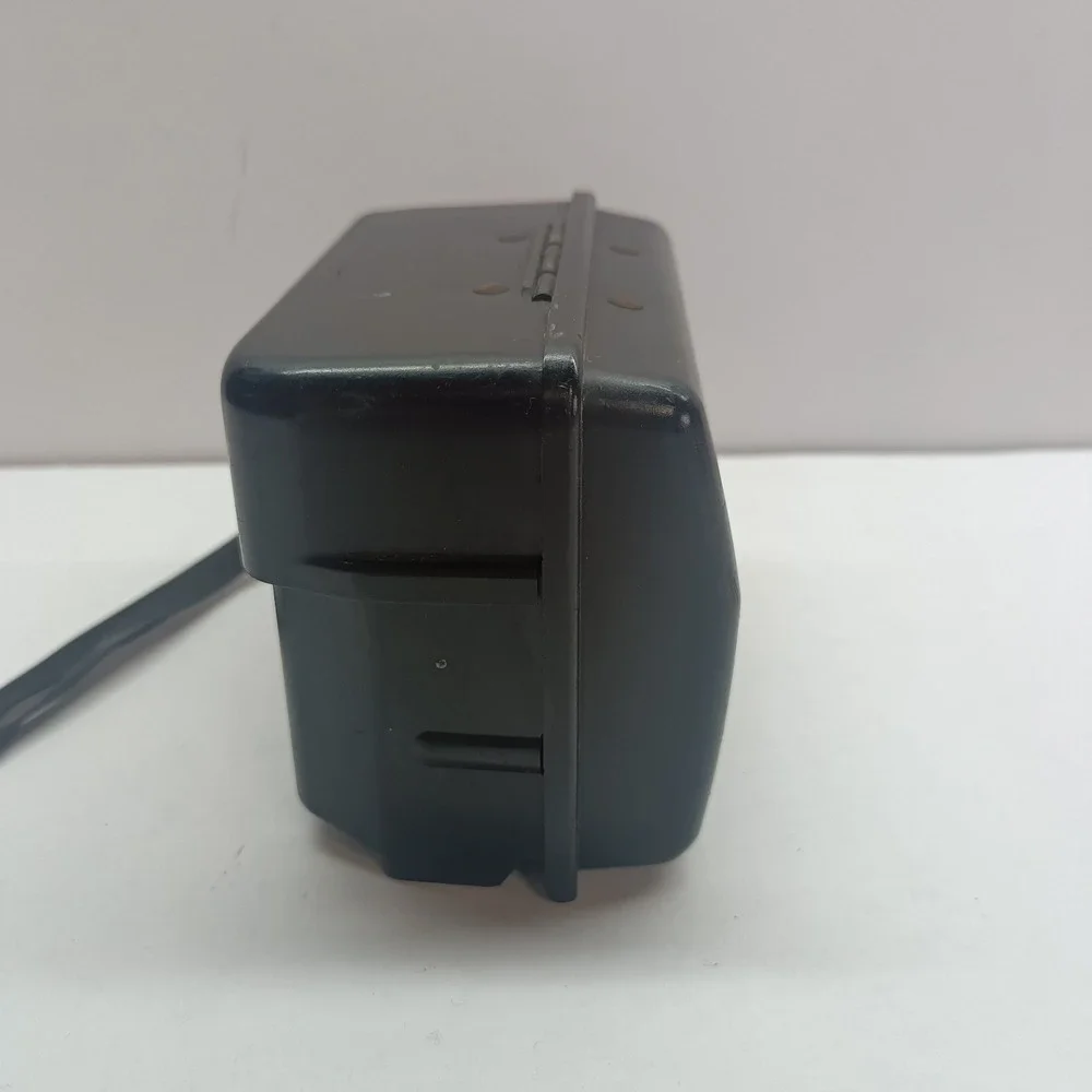 Vintage Kodak Instamatic 704 Camera - Collectible w/ Hard Case‎ UNTESTED